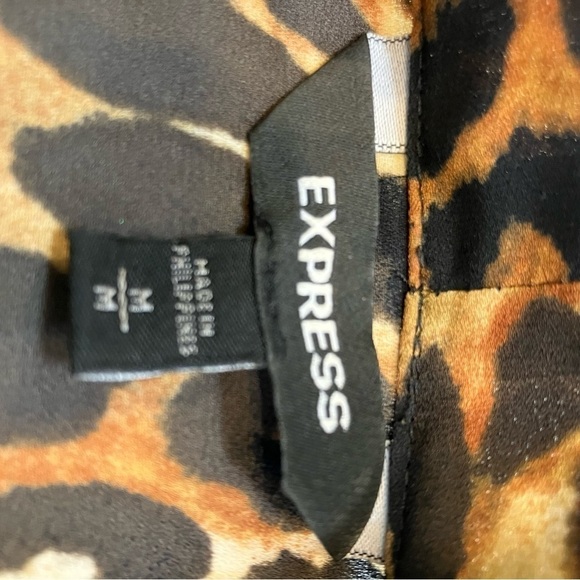 Express long sleeve cheetah print shirt or blouse size M - Picture 4 of 4